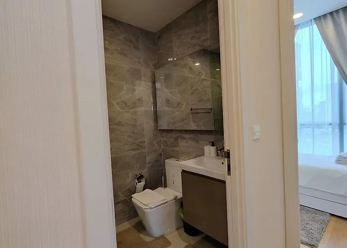 Brand New 2 Bedroom Near Paragon