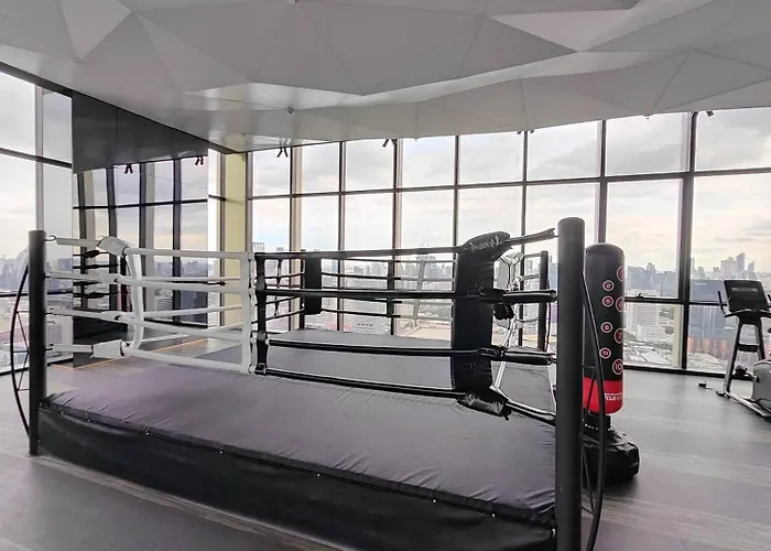 Brand New 2 Bedroom Near Paragon